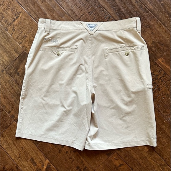 Columbia PFG Grander Marlin™ II Offshore Shorts Size 34 Fossil Khaki Tan Fishing - Picture 9 of 14